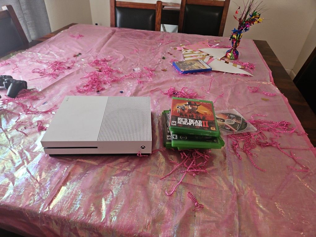 Xbox One With 8 Games