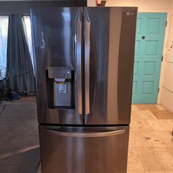 LG Smart Compatible French Door Refrigerator with Water and Ice Dispenser