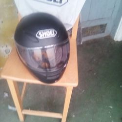 Shoei Xl Rf -1100  Fullface Helmet  with built in speakers and microphone