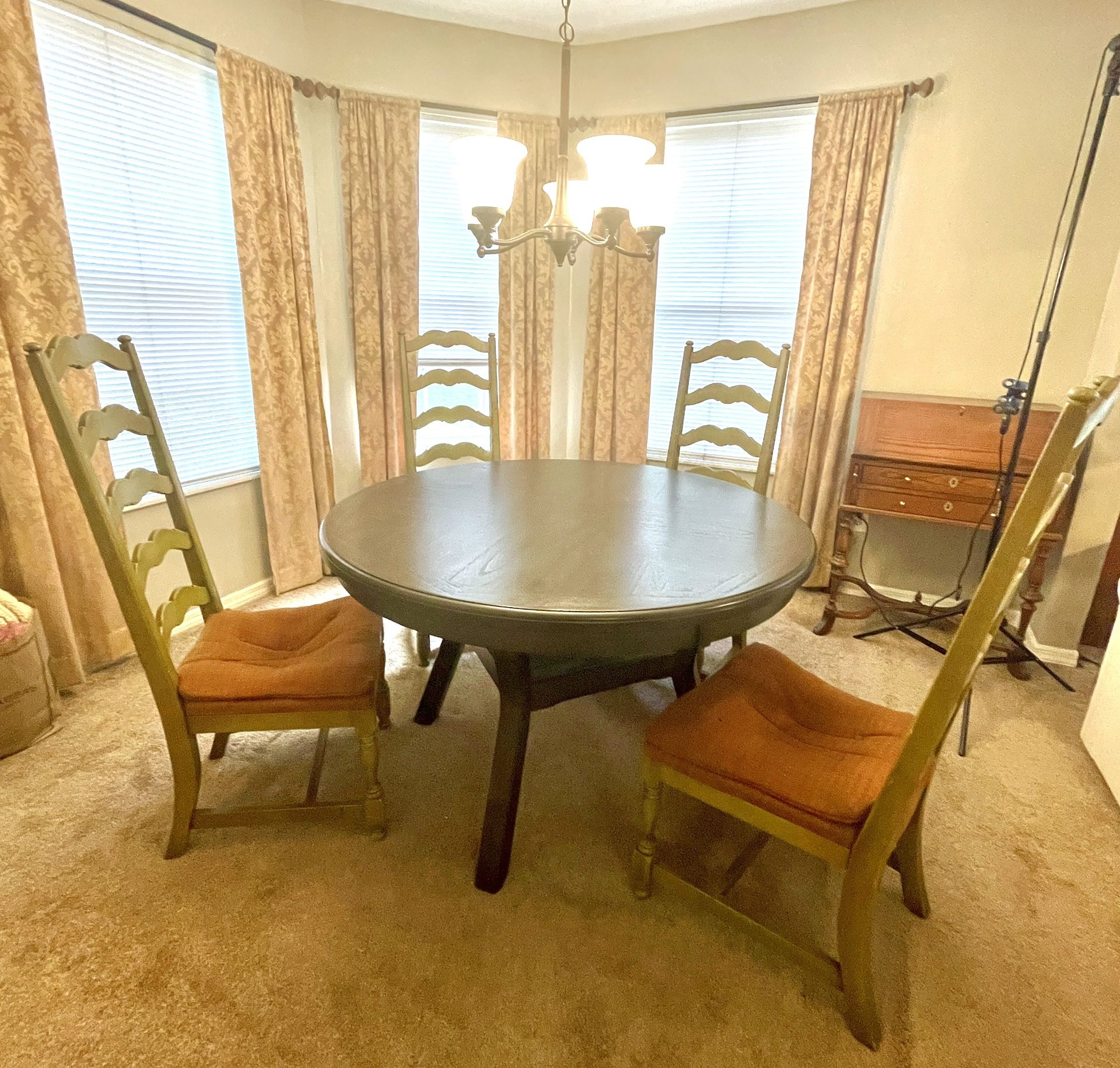 New Wood Dining Room Table With 4 Chairs. 
