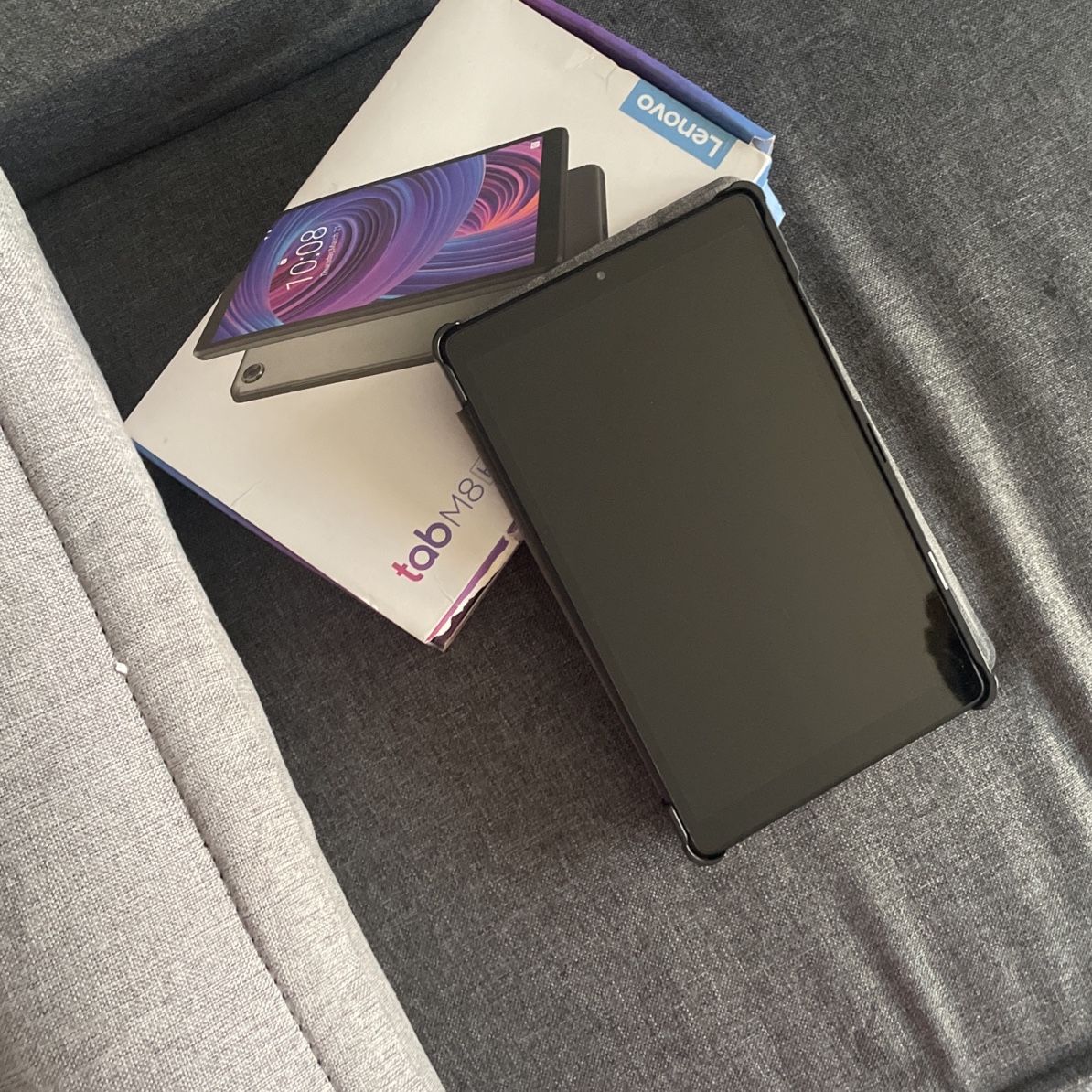 Lenovo Tab M8