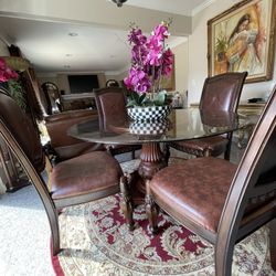 Very Beautiful gorgeous dining room set