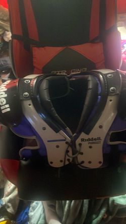 Riddell Pursuit Football Shoulder Pads