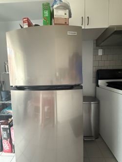 Frigidaire Refrigerator