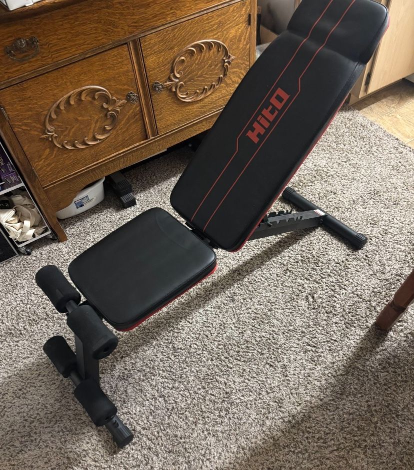 Adjustable Weight Bench