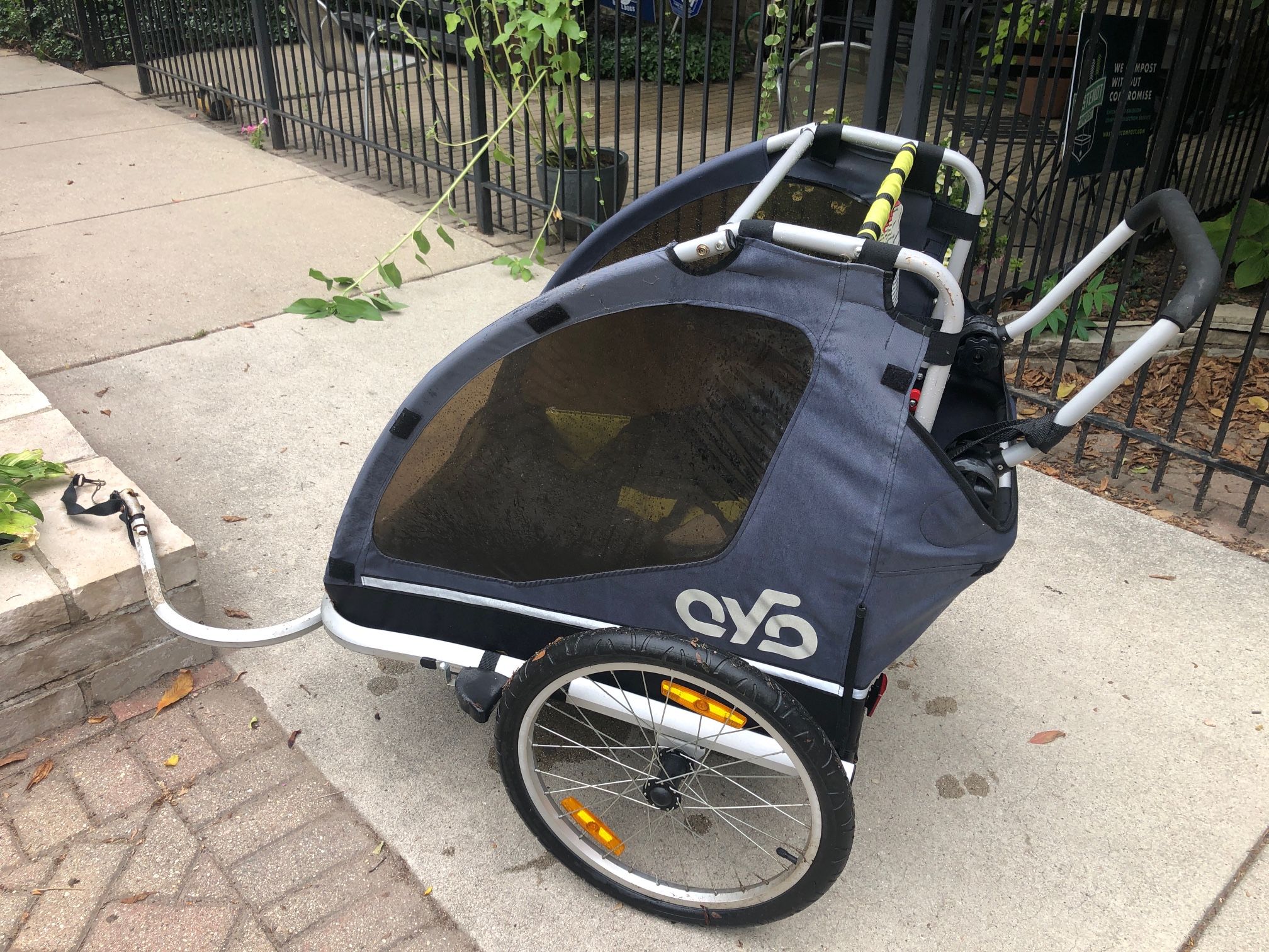 Bike Chariot For Kids. 
