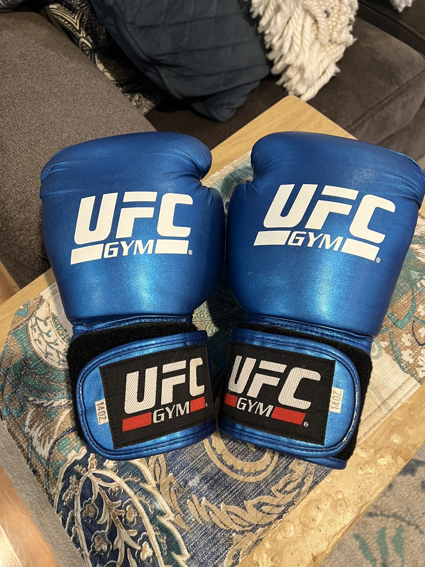 Pre Owned But In Great Condition 14 Oz UFC GYM Boxing Gloves