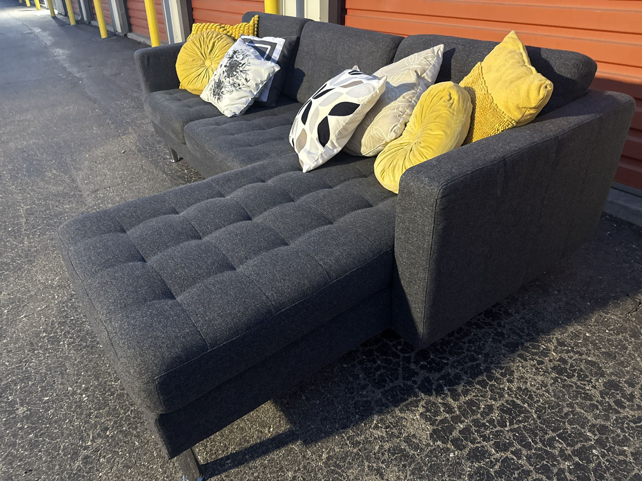 🚚📦FREE DELIVERY! Clean Gray Sectional Delivered To Your Home!
