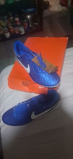 Nike Soccer Cleats Blue and White