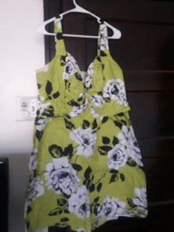 Beautiful green floral Summer Dress!!!