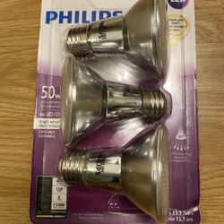 3-pack of Philips LED PAR20 light bulbs, 50W replacement (6W actual)