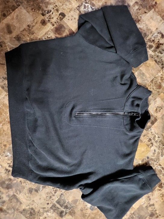 Black Half Sweat Shirt W/ Zipper Sz L