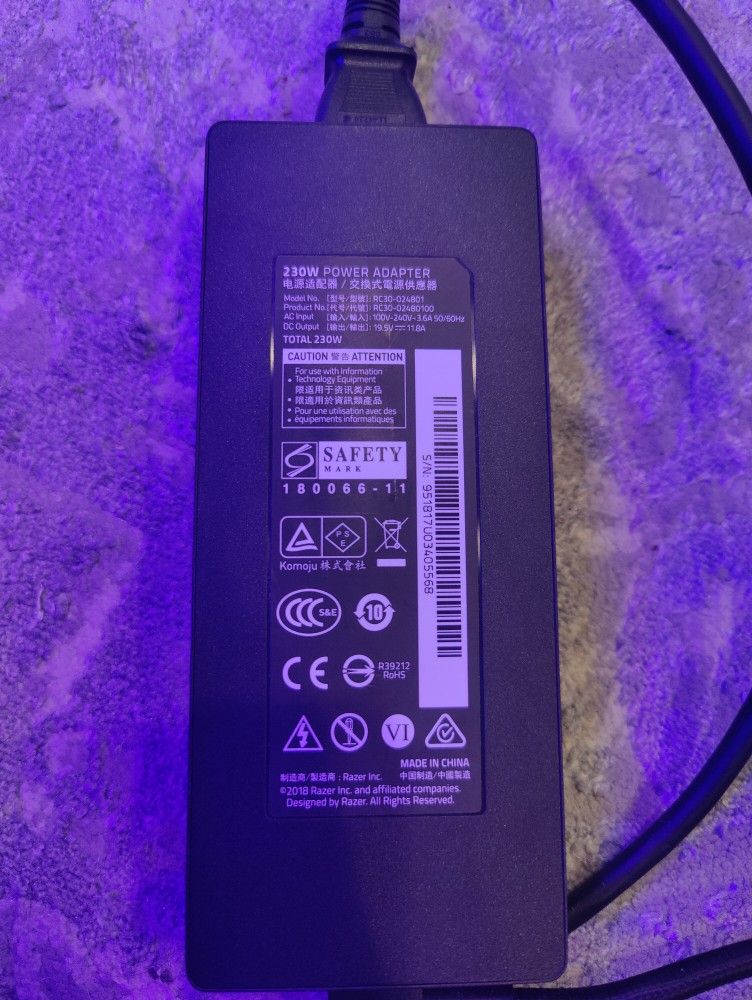 Razer Power Adapter 230w . New