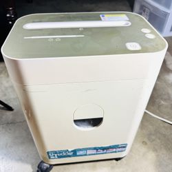 Royal PX1000MX 10-Sheet CD/DVD Cross Cut Shredder with Pullout Basket (White)