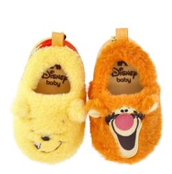 Disney Baby Winnie the Pooh & Tigger Plush Booties