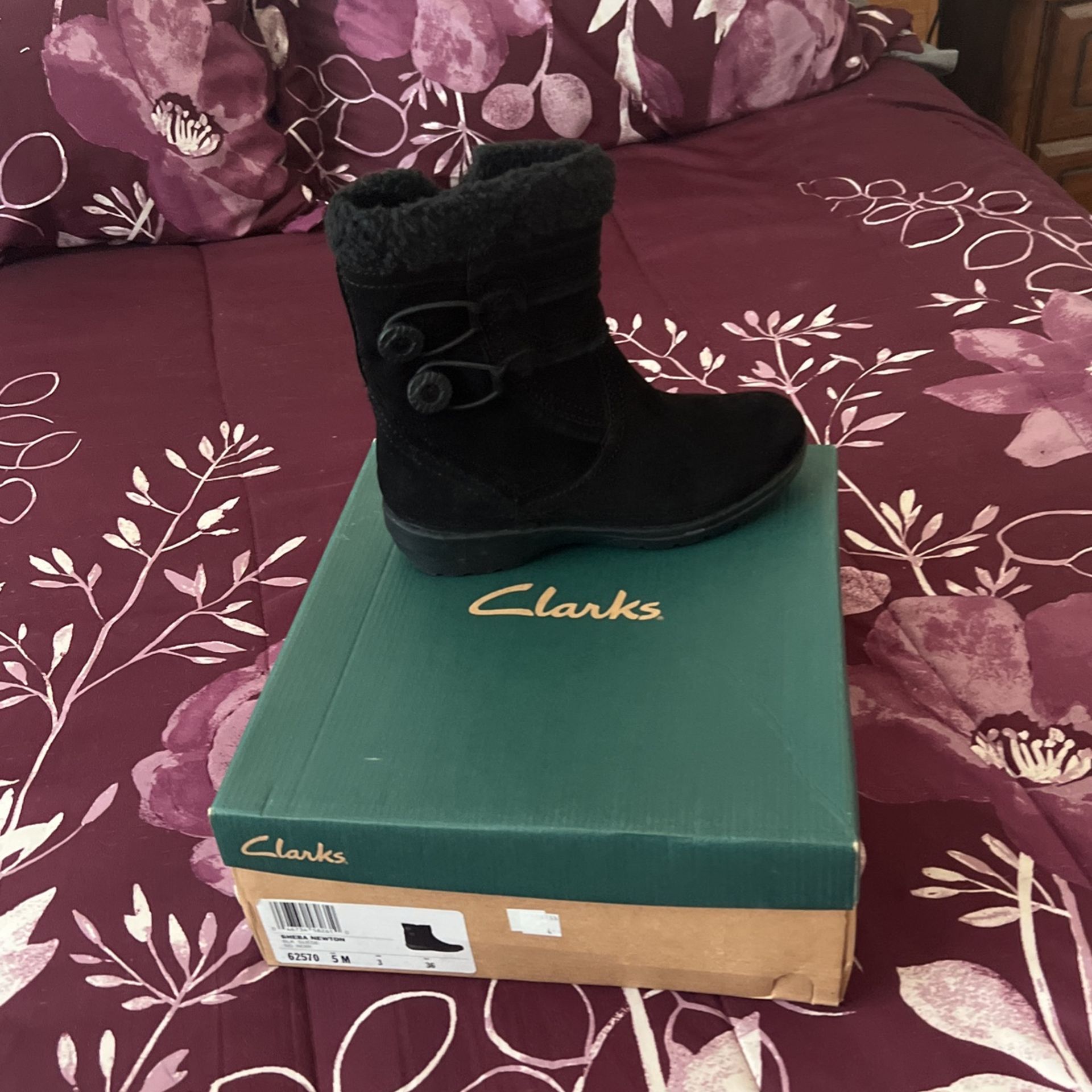 Clarks Short Boot