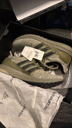 Adidas Ultraboost Star Wars Yoda Size 9 brand new