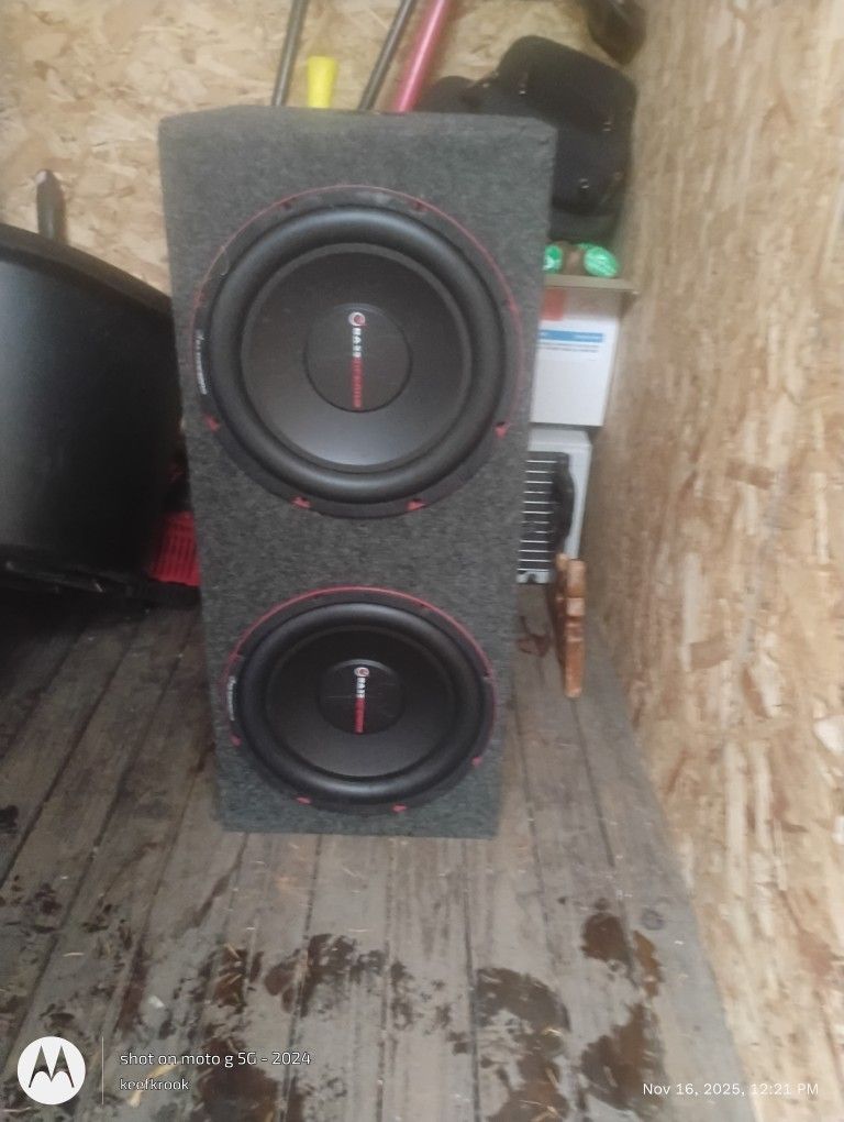 2 12' Sub Woofers Carpet Box