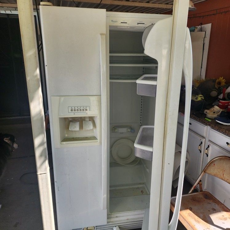 Refrigerator Refrigerador