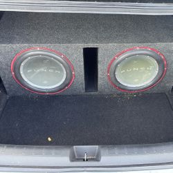 Two 12 Subwoofers Punch P2 With Amplifier. 