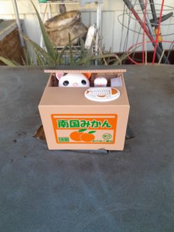 Motorized Cat Stealing Money Coin Bank. L@@K!