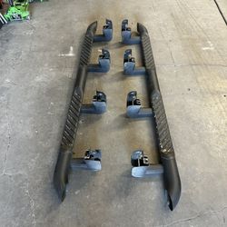 2025 Chevy Silverado 2500/3500 OEM Side Steps