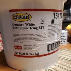 Country White Buttrcreme Icing Ztf. 28 Lb.