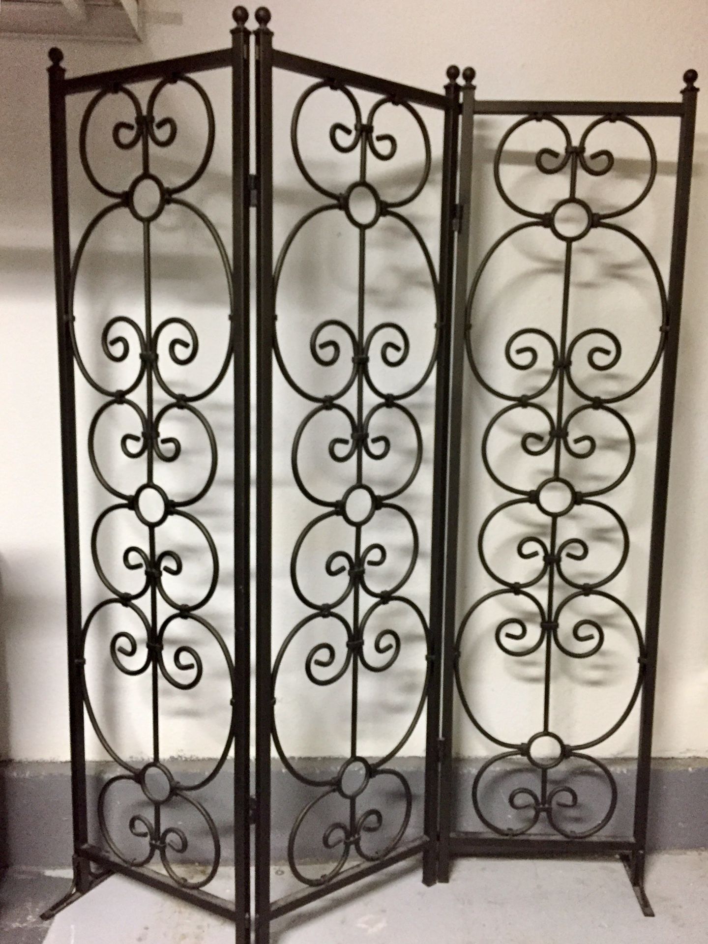 Room Divider for Sale in San Diego, CA - OfferUp