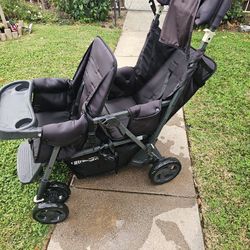 Stroller EXPENSVIE JOOVY  3 Kids 499  Clean Wash It 