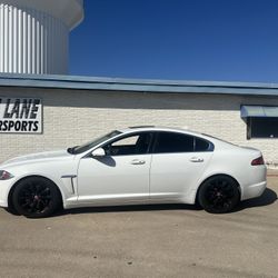 15 Jaguar XF 