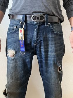 Wrist Lanyard with Carabiner Key Chain 