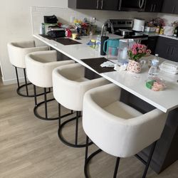 4x Barstools 