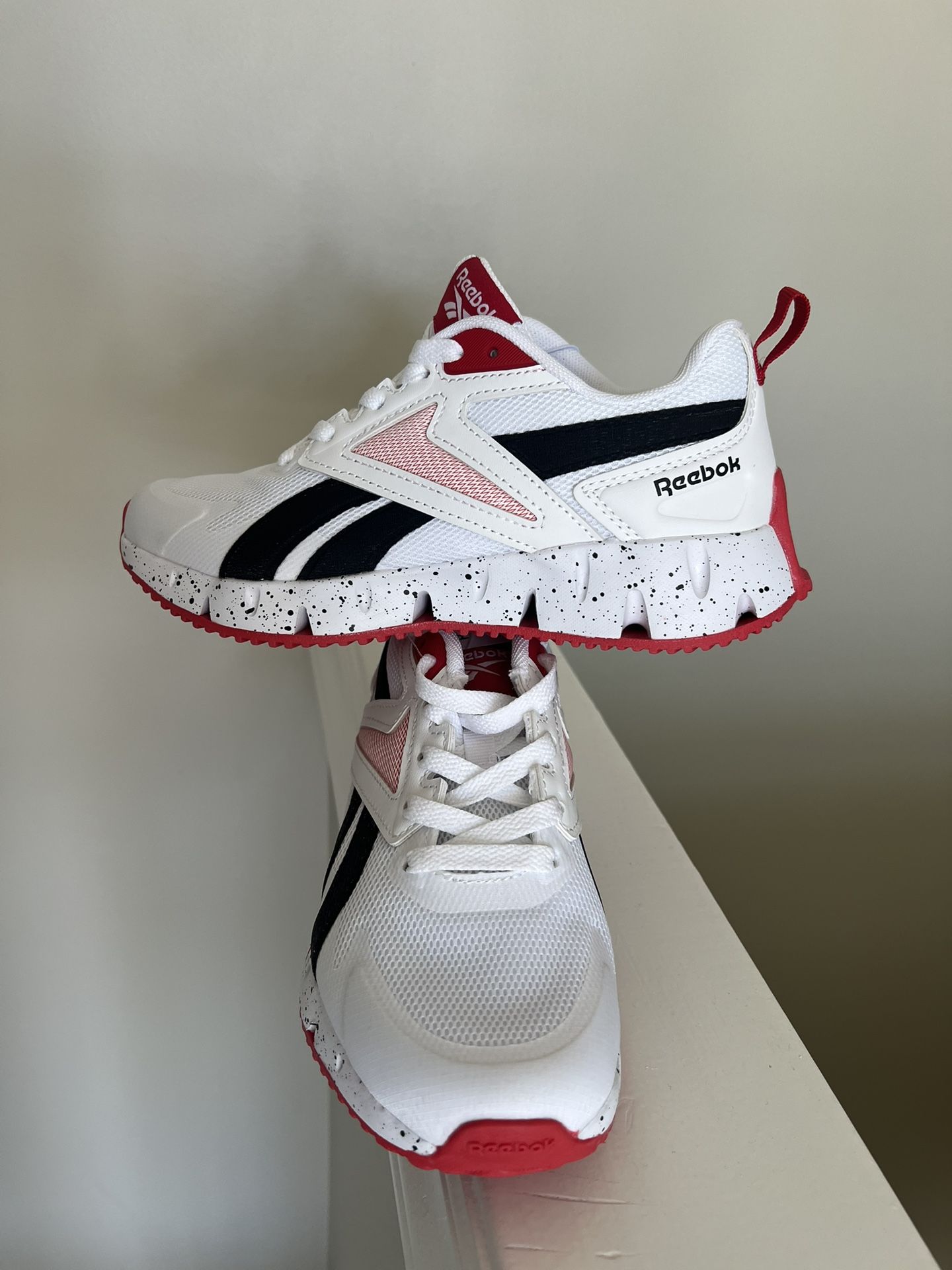 White/Red/Black Reebok Sneakers Size 4