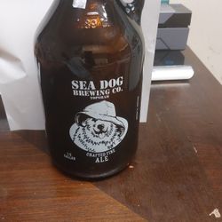 Growler Beer 64oz Jug Sea Dog Brewing Co Maine 1/2 Gal Handle Brown Large