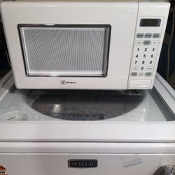 Westinghouse Compact microwave Small size,   heat system oven,  great quality vintage 