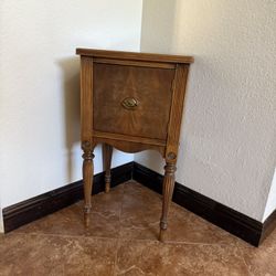 Table With Storage 29”1/2 T X 13”1/2 D X 16”W 