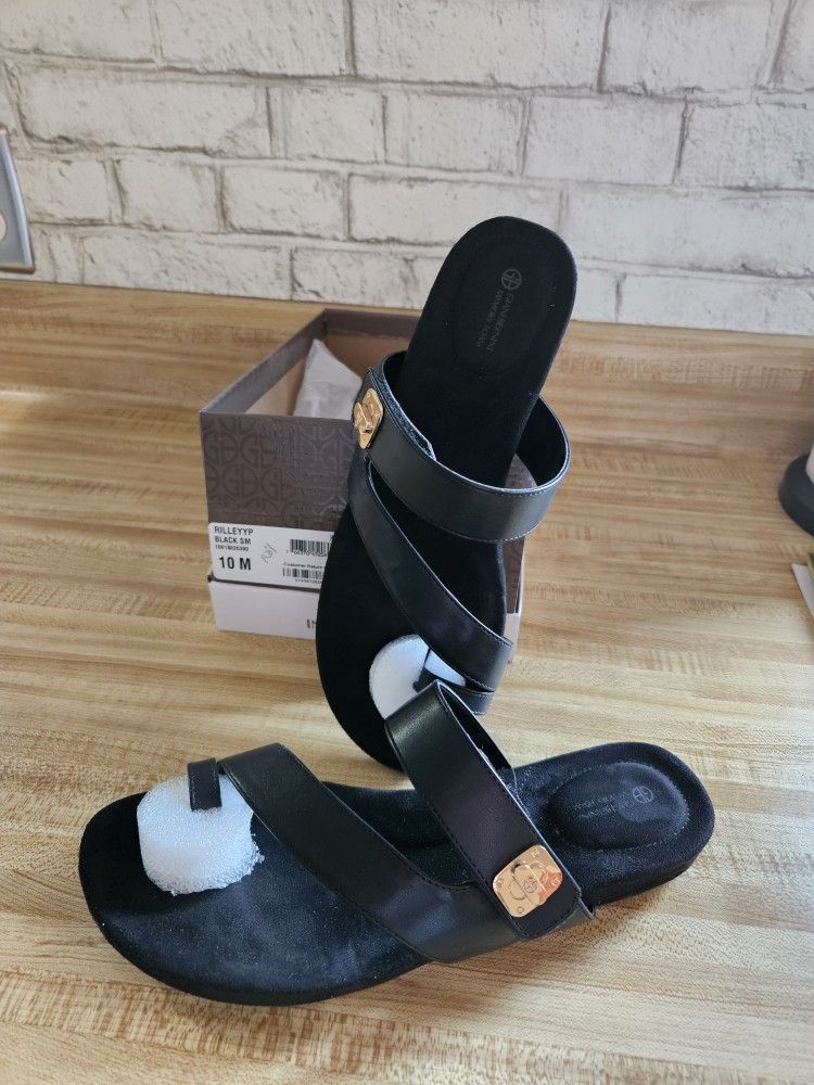 Giani Bernini Sandals