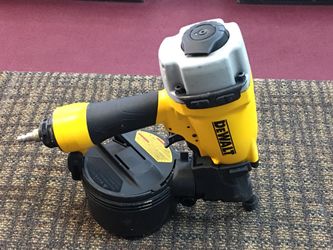 Nail gun dewalt