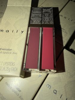 MALLY 2 PC LIPCOLOR SET (NEW IN BOX)
