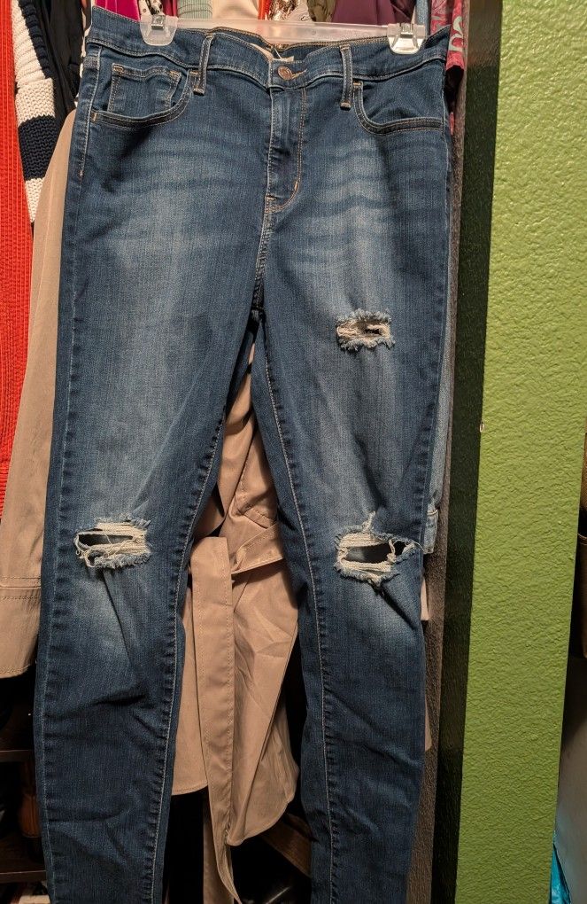 Women's Levi's Size 31