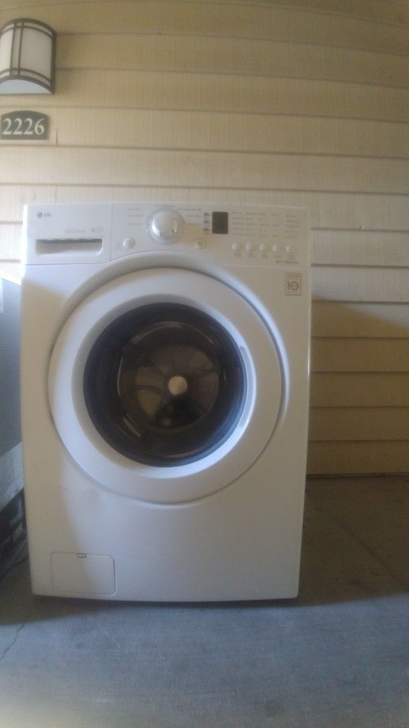 LG Laundry Machine