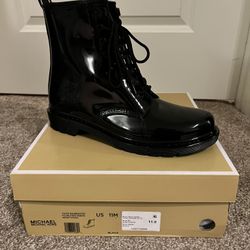 BRAND NEW IN BOX- MICHAEL KORS TAVIE RAIN BOOTS