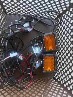 Pod lights W hooks