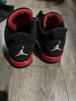 Air Jordan 4 Red Thunder Sneakers