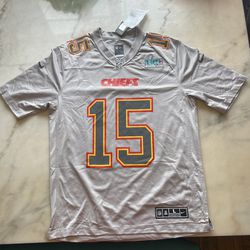 Nike NFL KC Chiefs Patrick Mahomes Super Bowl Jersey In Grey 