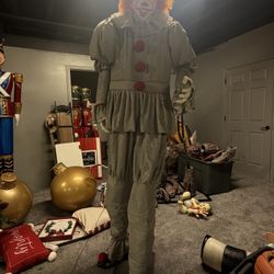 Penny Wise 6.5” Animatronic