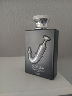 Lattafa Ishq Al Shuyukh Silver