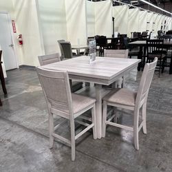 5-Pcs Dining Set Table + 4 Chairs  Color: Gray.    ☎️📲📱 (213)713-74-89.  Comedor de 5 Piezas Nuevo en Caja  1 Mesa  + 4 Sillas