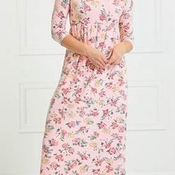  Assorted Womens Clothing  100 Pcs Per Box $50