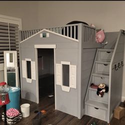 Kids Bed And Playhouse 
